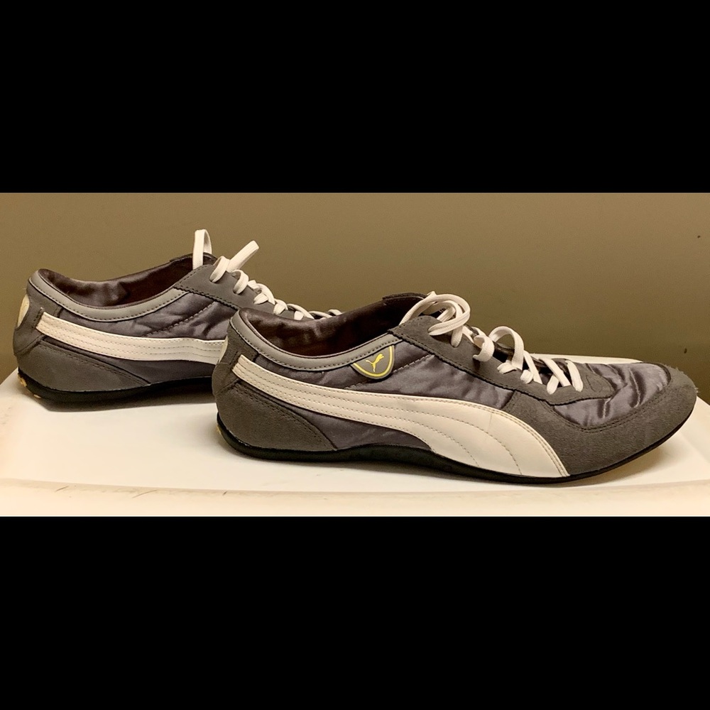 Pumas- Satin & suede grey women’s sneaker size 9